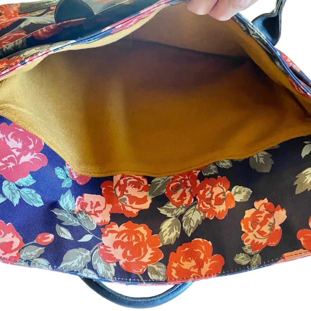 Kinmac Floral Canvas Laptop Bag - Picture 6 of 7